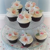 Rose & Lily cupcakes