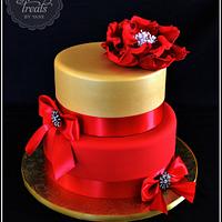 Elegant Red and Gold Cake!