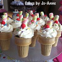 Ice Cream Cone Cupcakes!