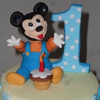 Mickey baby cake