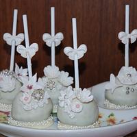 wedding cake pops....