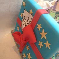 Buzz Lightyear present cake